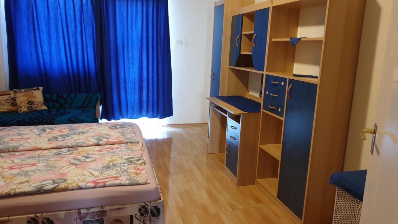 Ilona Apartmanok บาลาตงโบกลาร์ ภายนอก รูปภาพ